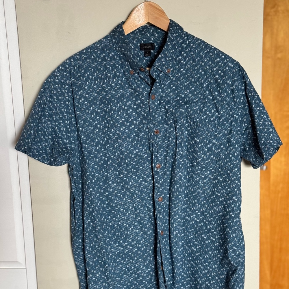 J. Crew Men's Blue Patterned Button Down Shirt